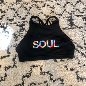 Lululemon x SoulCycle free to be bra size 8